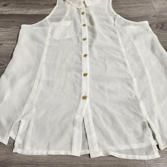 We the Free Cream Top M Button Down Sleeveless Sheer Lagenlook Lightweight Flowy - Picture 10 of 15